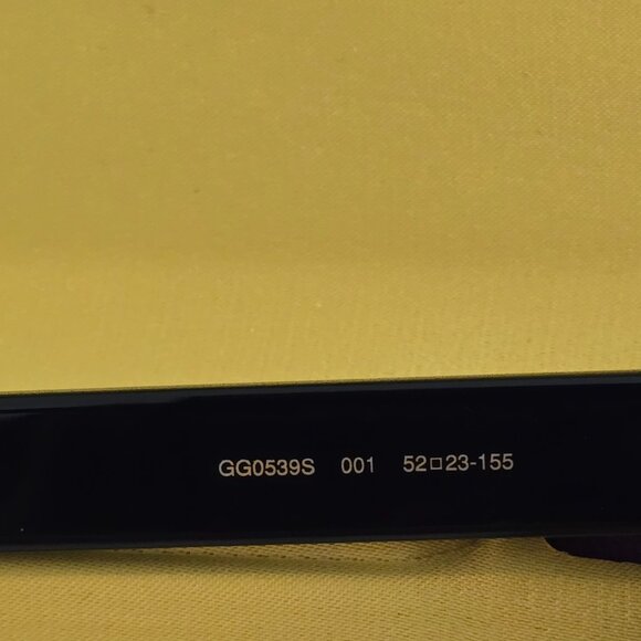 Gucci Sunglasses - Picture 5 of 5